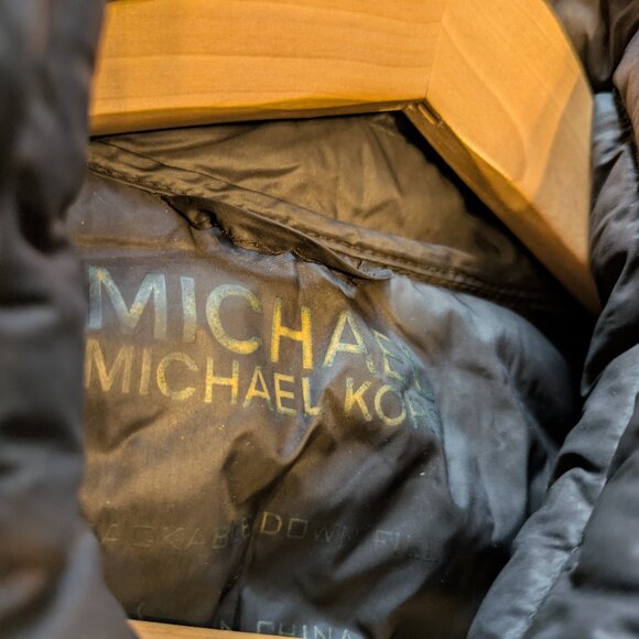 Michael Kors quilted down jacket - Picture 7 of 9